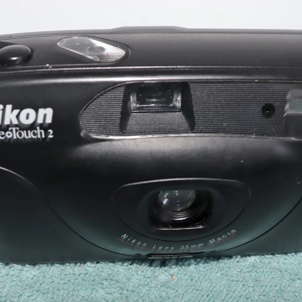 Nikon Nice Touch 2 Point & Shoot Camera - 35mm Film Camera